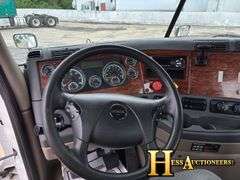 2015  FREIGHTLINER  CASCADIA  T/A DAYCAB