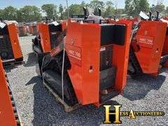 HURRICANE   HRC700  MINI COMPACT TRACK LOADER
