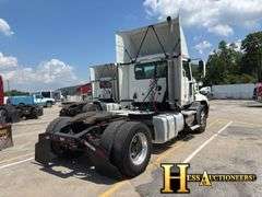 2013  MACK  CXU613  S/A DAYCAB