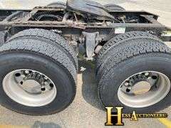 2000  FREIGHTLINER  FLD132  T/A SLEEPER