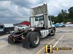 2013  MACK  CXU612  S/A DAYCAB