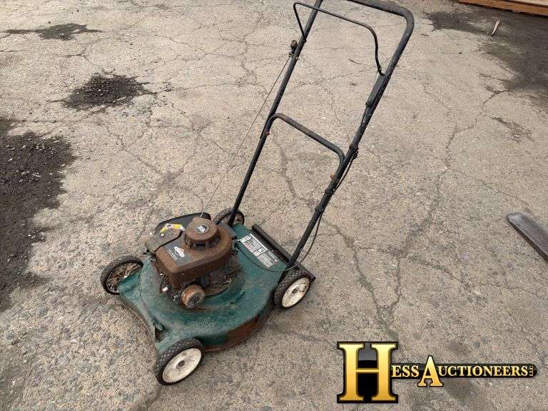 MTD  PUSH  LAWN MOWER