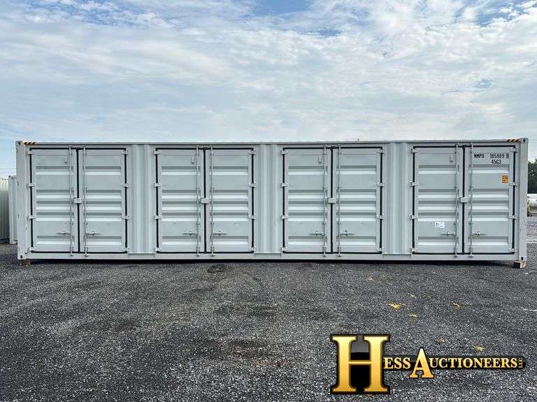 40'  SHIPPING CONTAINER