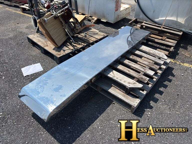 BUMPER  TRUCK PART