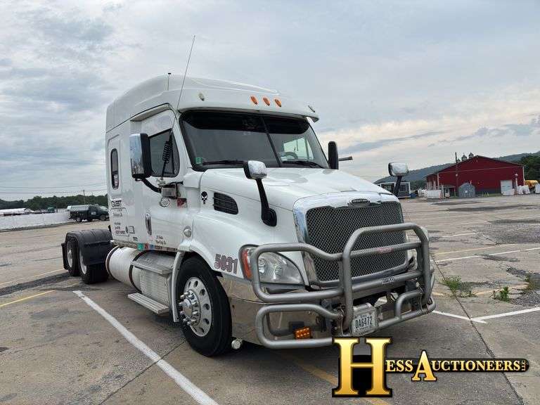 2014  FREIGHTLINER  CASCADIA  T/A SLEEPER