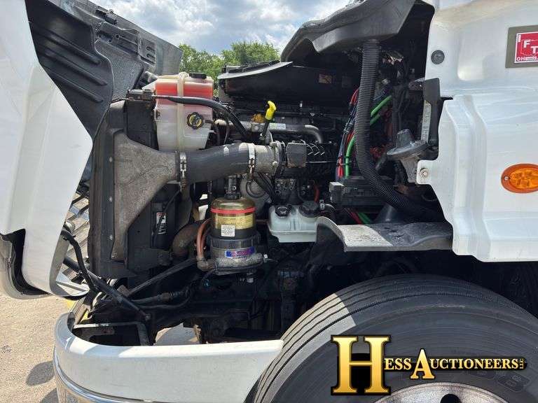 2017  FREIGHTLINER  X11342ST  S/A DAYCAB