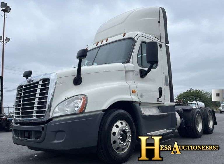 2017  FREIGHTLINER  CASCADIA EVOLUTION  T/A DAYCAB