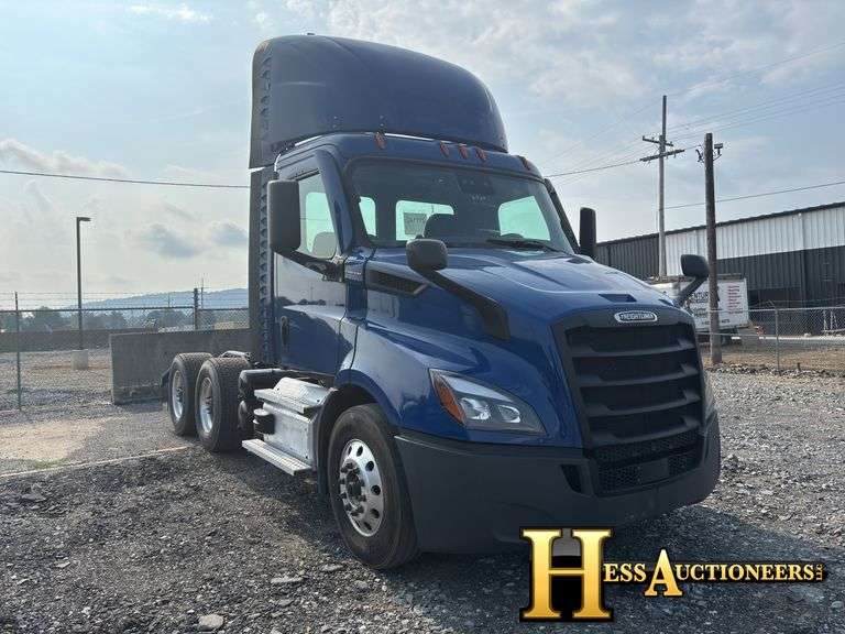 2021  FREIGHTLINER  CASCADIA  T/A DAYCAB
