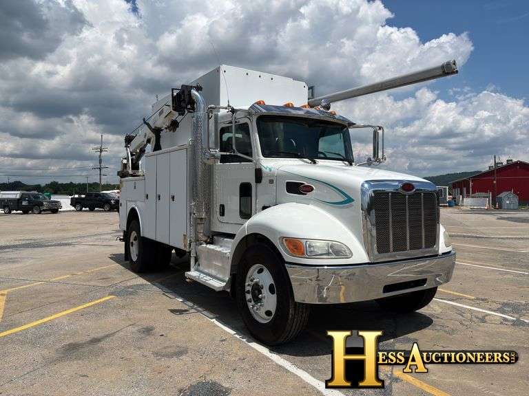 2015  PETERBILT  337  BOOM TRUCK