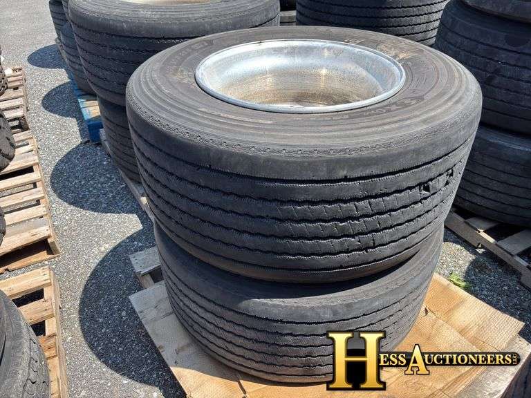 445/50R22.5  TIRES AND RIMS