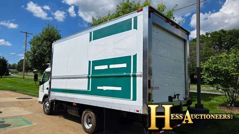 2010  MITSUBISHI  FE180  REEFER BOX TRUCK