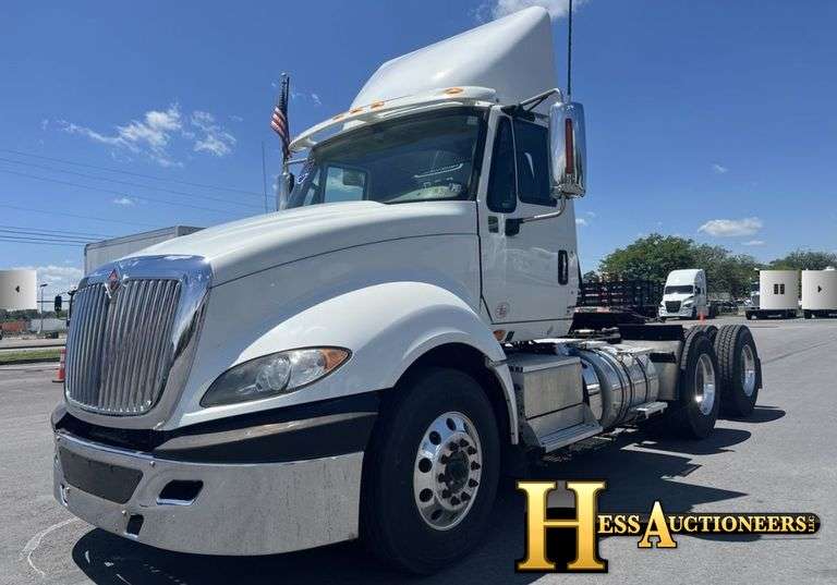 2018  INTERNATIONAL  PROSTAR +122  T/A DAYCAB