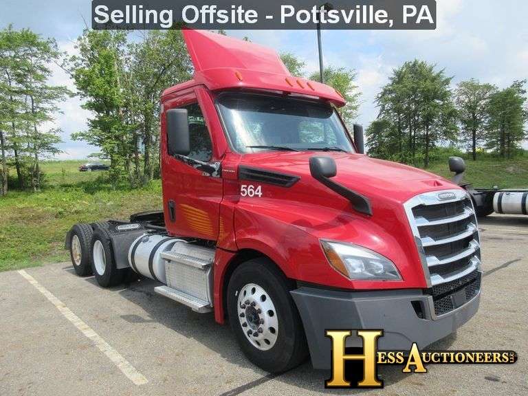 2021  FREIGHTLINER  CASCADIA  T/A DAYCAB