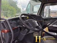 2009  VOLVO  VNL  S/A DAYCAB, NON RUNNER