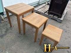 STACKABLE TABLES