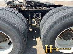 2002  INTERNATIONAL  9400  T/A SLEEPER