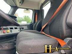 2022  FREIGHTLINER  CASCADIA  S/A DAYCAB