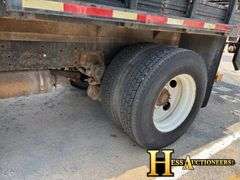 2001  GMC  C6500  FLATBED TRUCK