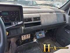 2001  GMC  C6500  FLATBED TRUCK