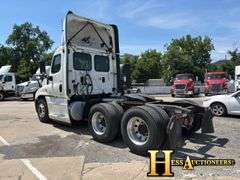 2016  FREIGHTLINER  CASCADIA  T/A DAYCAB