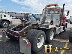 2015  PETERBILT  389  T/A DAYCAB