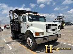 2000  INTERNATIONAL  4700  FLATBED TRUCK
