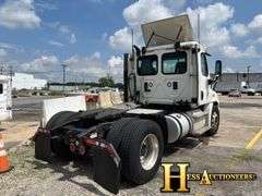 2017  FREIGHTLINER  X11342ST  S/A DAYCAB