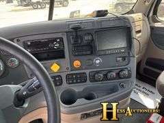 2017  FREIGHTLINER  X11342ST  S/A DAYCAB