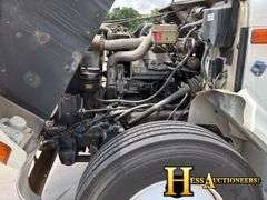 2000  INTERNATIONAL  4700  FLATBED TRUCK