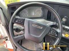 2022  FREIGHTLINER  CASCADIA  S/A DAYCAB