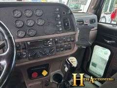 2015  PETERBILT  389  T/A DAYCAB