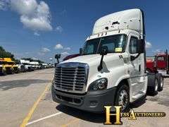 2016  FREIGHTLINER  CASCADIA  T/A DAYCAB