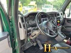 2015  PETERBILT  579  T/A DAYCAB