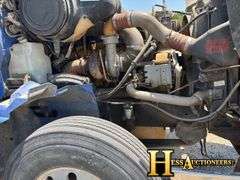2002  INTERNATIONAL  9400  T/A SLEEPER