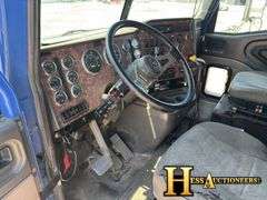 2002  INTERNATIONAL  9400  T/A SLEEPER