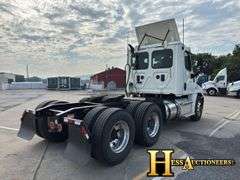 2017  FREIGHTLINER  CASCADIA X12564ST  T/A DAYCAB