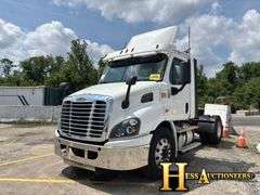 2017  FREIGHTLINER  X11342ST  S/A DAYCAB