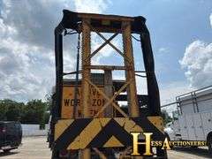 2001  GMC  C6500  FLATBED TRUCK
