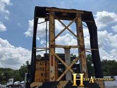 2000  INTERNATIONAL  4700  FLATBED TRUCK