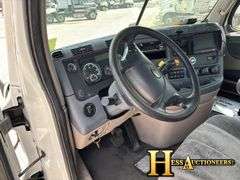 2017  FREIGHTLINER  X11342ST  S/A DAYCAB