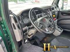 2015  PETERBILT  579  T/A DAYCAB