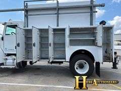 2015  PETERBILT  337  BOOM TRUCK