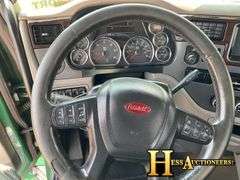 2017  PETERBILT  579  T/A DAYCAB