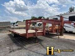 1998  CUSTOM  30'  GOOSENECK TRAILER