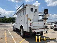 2015  PETERBILT  337  BOOM TRUCK