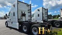 2016  FREIGHTLINER  CASCADIA   T/A SLEEPER