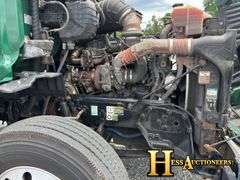 2015  PETERBILT  579  T/A DAYCAB