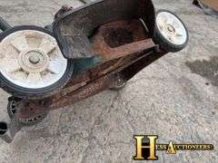 MTD  PUSH  LAWN MOWER