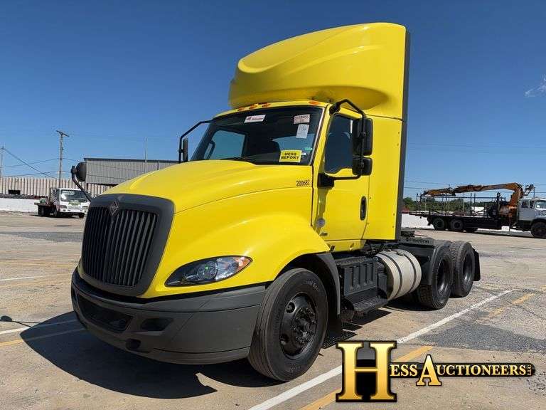 2020  INTERNATIONAL  RH613  T/A DAYCAB