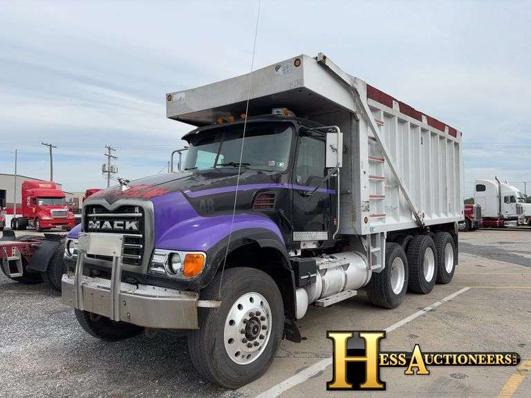 2007 MACK CV713 TRI AXLE DUMP TRUCK